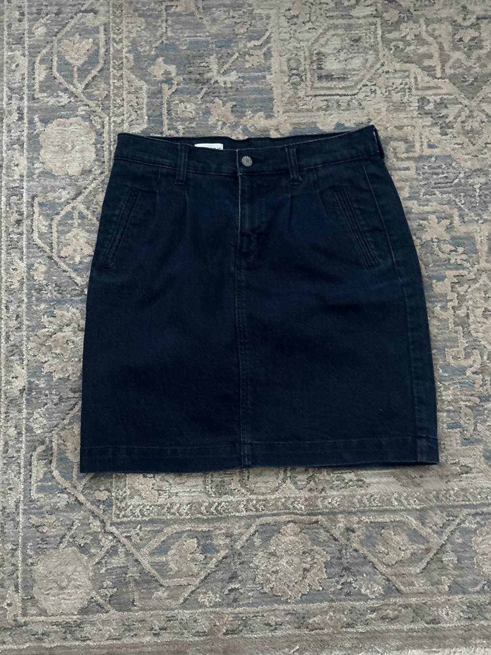 GAP Dark Denim Skirt Size 6